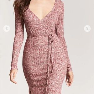 FOREVER 21 - Contemporary Dress Collection. Womens. Size S. Long sleeve. Pink.